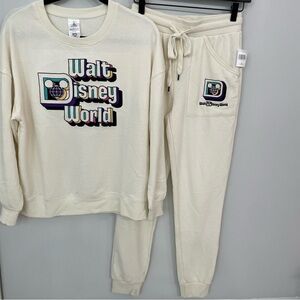 NWT Set! Walt Disney World Embroidered Retro Style Sweatshirt & Joggers.      23